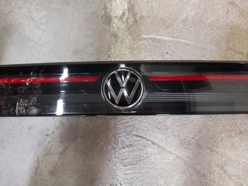 Recambio de piloto trasero central para volkswagen taigo (cs1) 1.0 tsi referencia OEM IAM  2G7945093 