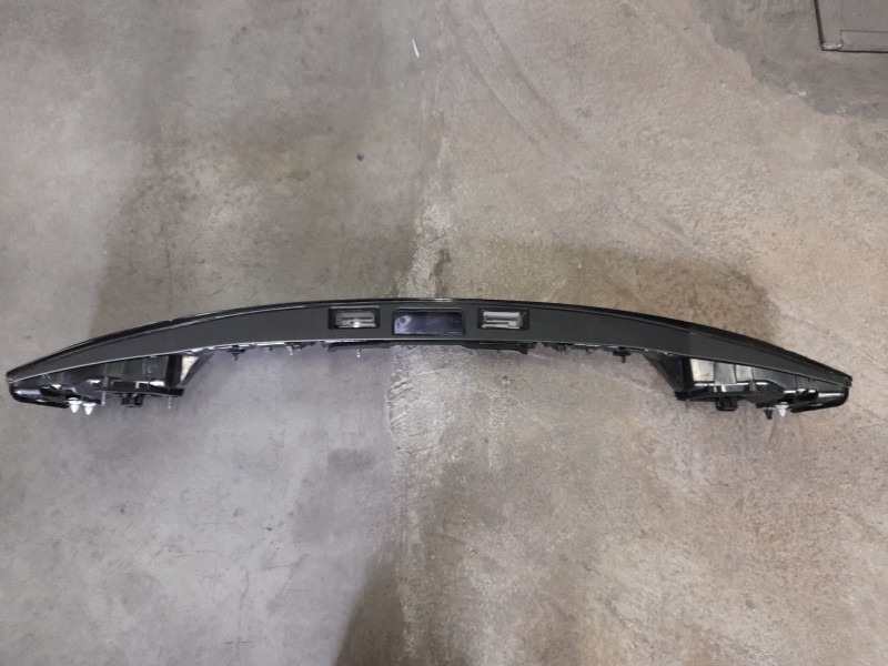 Recambio de piloto trasero central para volkswagen taigo (cs1) 1.0 tsi referencia OEM IAM  2G7945093 