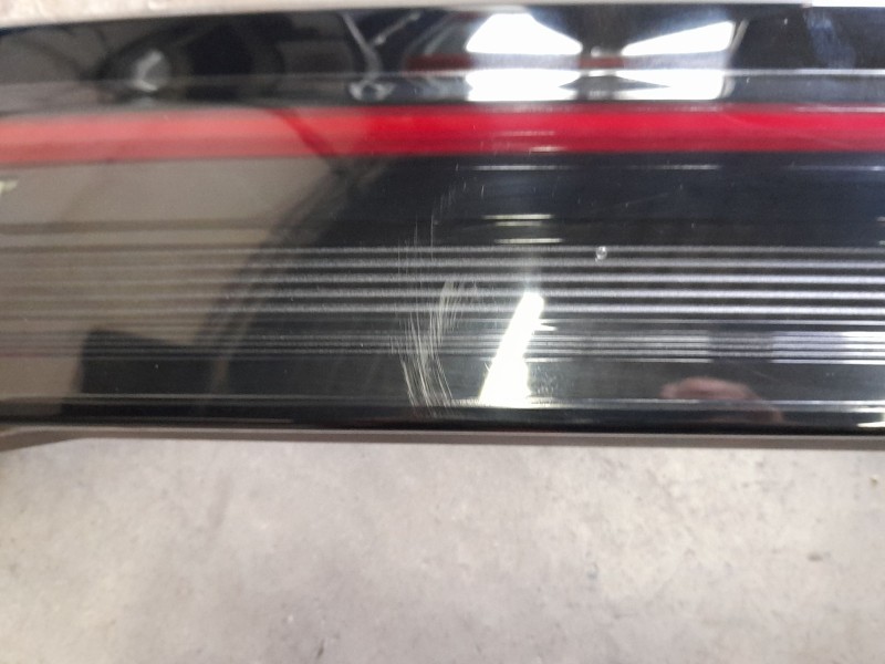 Recambio de piloto trasero central para volkswagen taigo (cs1) 1.0 tsi referencia OEM IAM  2G7945093 