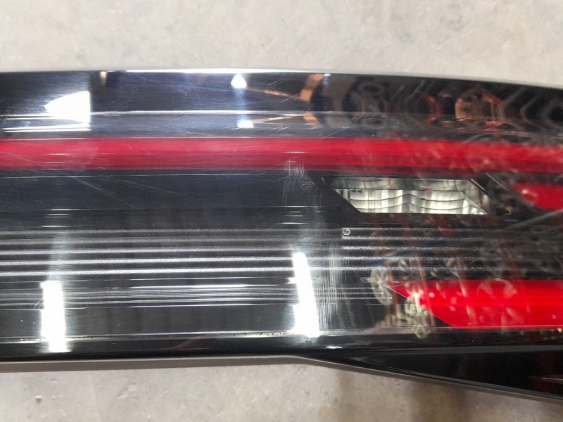 Recambio de piloto trasero central para volkswagen taigo (cs1) 1.0 tsi referencia OEM IAM  2G7945093 