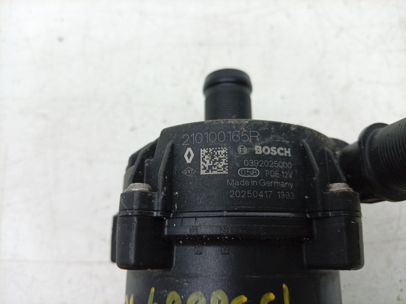 Recambio de bomba agua para renault 4 e-tech 120 referencia OEM IAM 0392025000 210100165R 