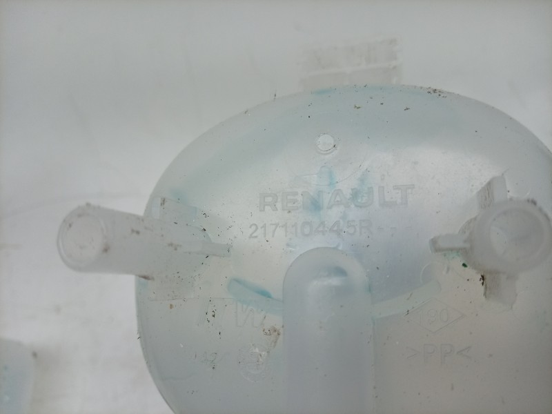 Recambio de deposito expansion para renault 4 e-tech 120 referencia OEM IAM  217110445R 