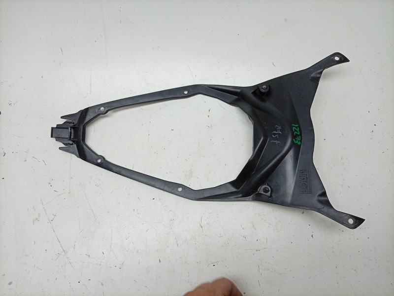 Recambio de moldura para kawasaki zx-4r zx-4r referencia OEM IAM  360420012 