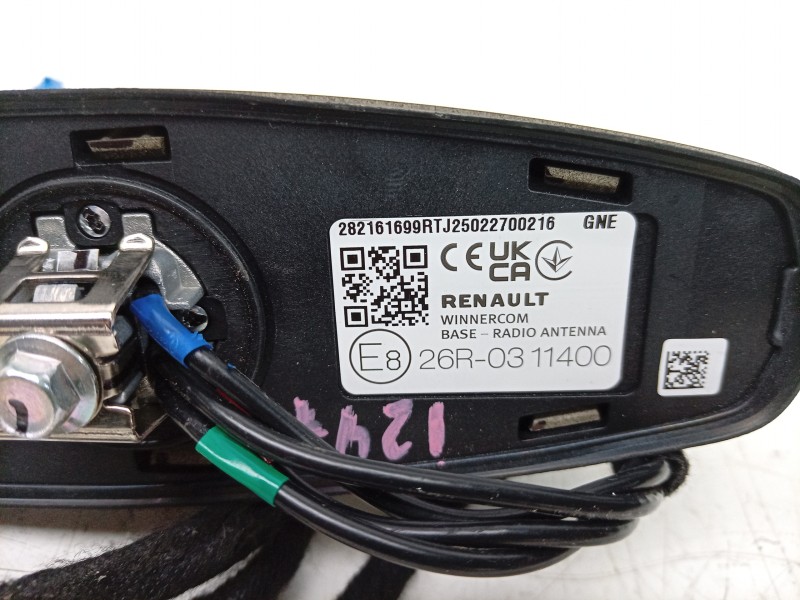 Recambio de antena para renault 4 e-tech 120 referencia OEM IAM  282161699R 