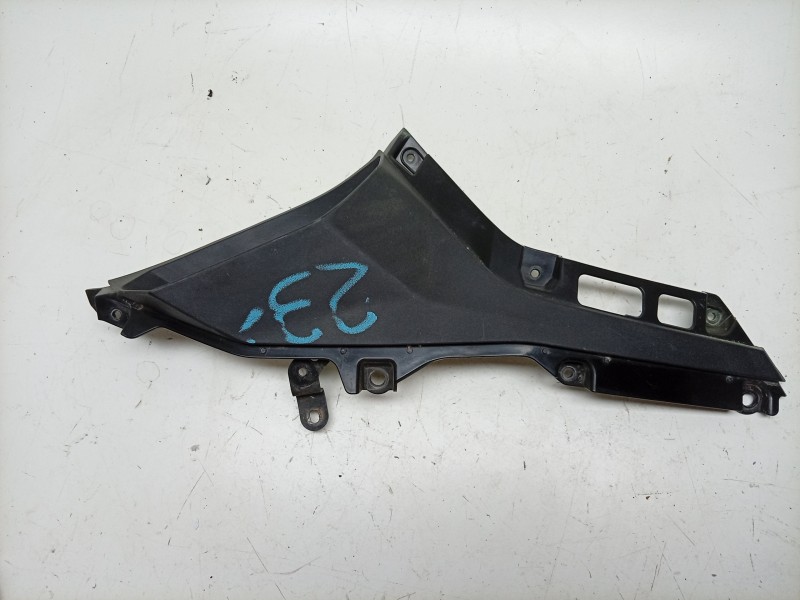 Recambio de moldura para kawasaki zx-4r zx-4r referencia OEM IAM  550280733 