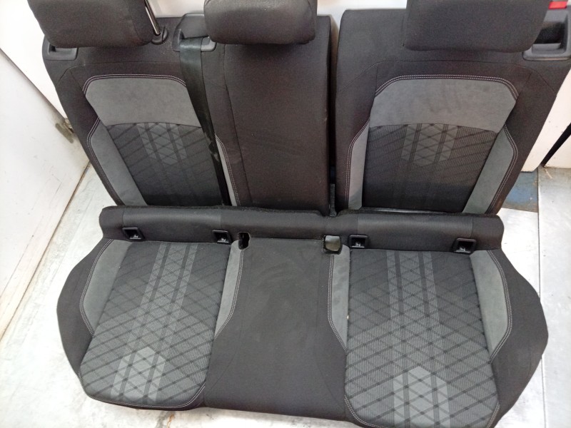 Recambio de juego asientos completo para volkswagen taigo (cs1) 1.0 tsi referencia OEM IAM  2G0881405AN 