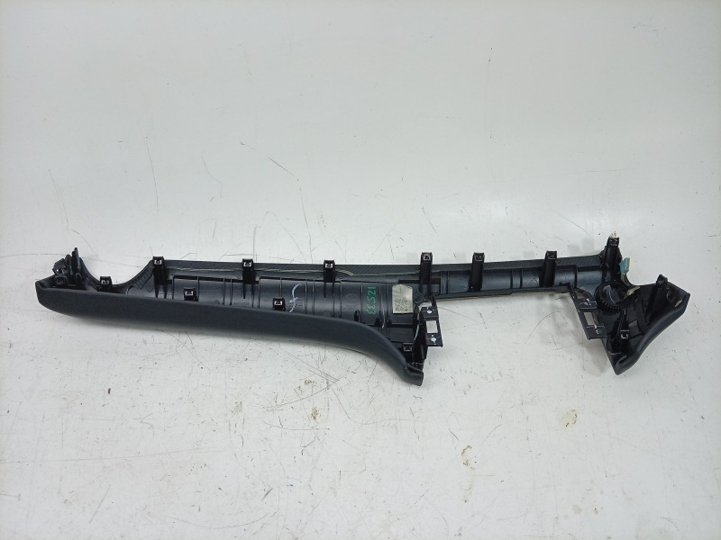 Recambio de moldura para mg zs suv (azs1) 1.5 vti referencia OEM IAM  10651775 