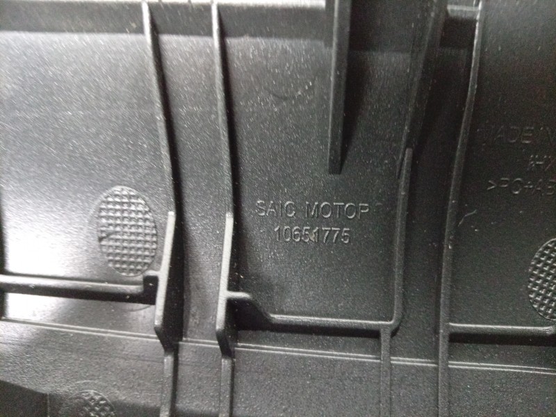 Recambio de moldura para mg zs suv (azs1) 1.5 vti referencia OEM IAM  10651775 