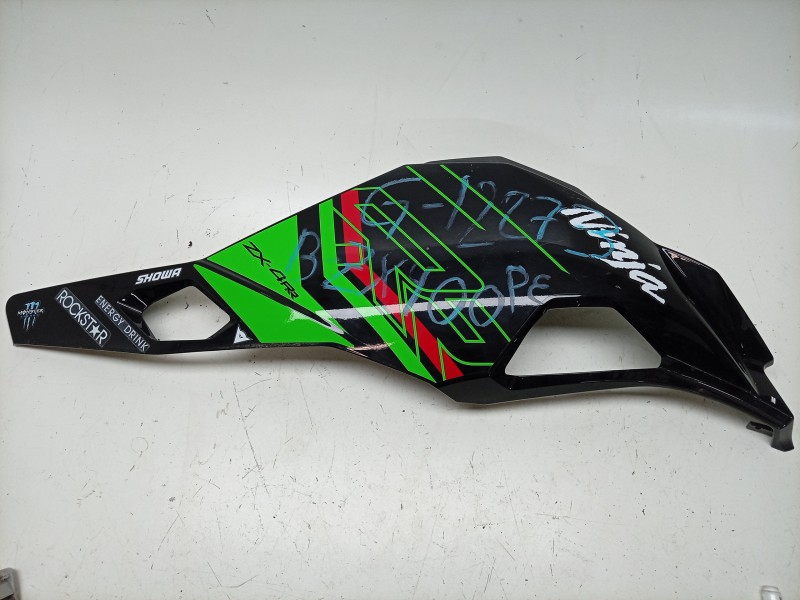 Recambio de carenado delantero derecho para kawasaki zx-4r zx-4r referencia OEM IAM  550280873 