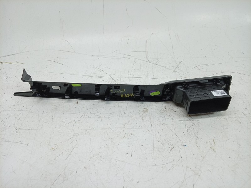 Recambio de rejilla aireadora para renault 4 e-tech 120 referencia OEM IAM   