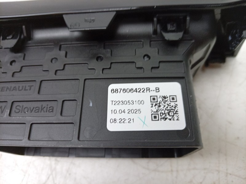 Recambio de rejilla aireadora para renault 4 e-tech 120 referencia OEM IAM   