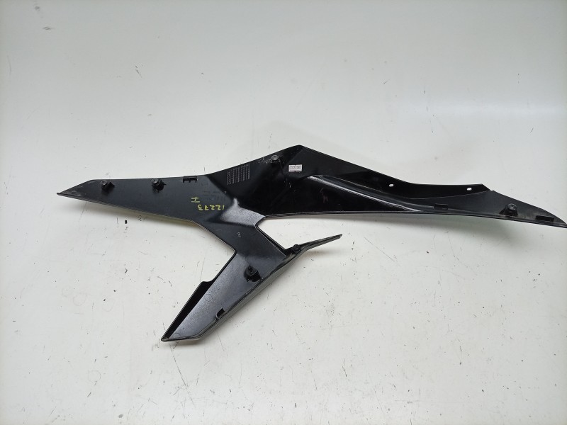 Recambio de moldura para kawasaki zx-4r zx-4r referencia OEM IAM  140930961 
