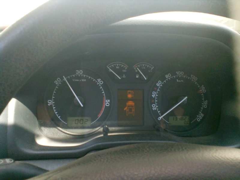 skoda octavia berlina (1u2) del año 2001