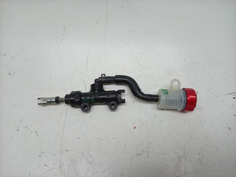 Recambio de bomba freno para kawasaki zx-4r zx-4r referencia OEM IAM  430150784 