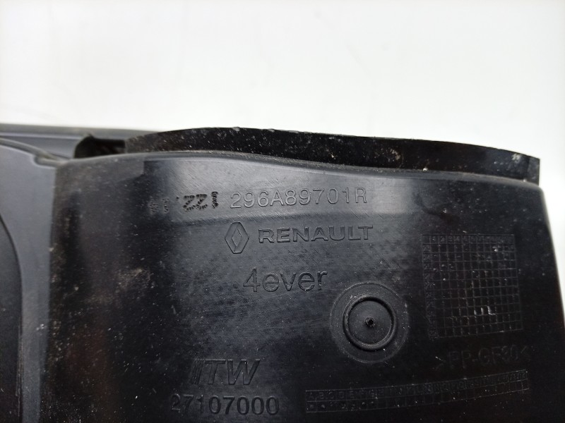 Recambio de tapa exterior combustible para renault 4 e-tech 120 referencia OEM IAM   