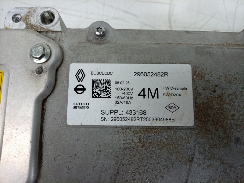 Recambio de inversor para renault 4 e-tech 120 referencia OEM IAM  296052482R 