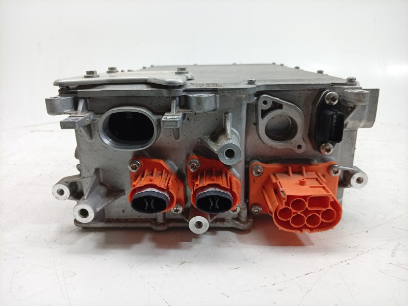 Recambio de inversor para renault 4 e-tech 120 referencia OEM IAM  296052482R 