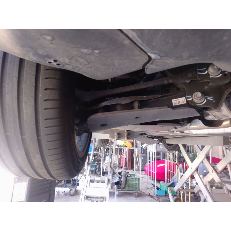 Recambio de brazo suspension inferior trasero izquierdo para bmw 3 (g20, g80, g28) 318 d mild-hybrid referencia OEM IAM   