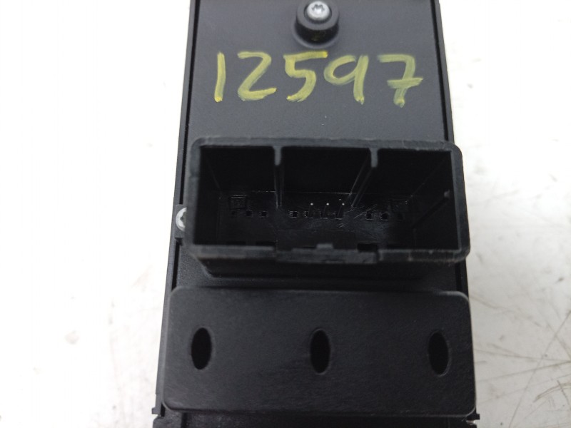 Recambio de mando elevalunas delantero izquierdo para maserati ghibli iii (m157) 3.0 s q4 referencia OEM IAM  670019819 