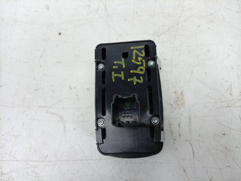 Recambio de mando elevalunas trasero izquierdo para maserati ghibli iii (m157) 3.0 s q4 referencia OEM IAM  670025405 