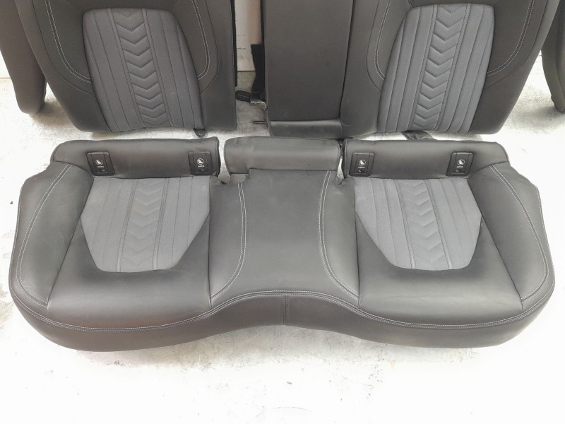 Recambio de asientos traseros para maserati ghibli iii (m157) 3.0 s q4 referencia OEM IAM  673003355 
