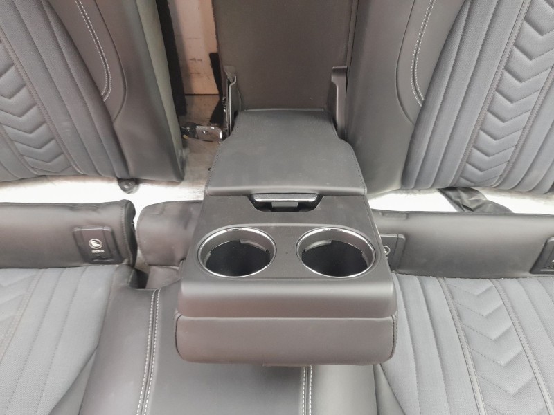 Recambio de asientos traseros para maserati ghibli iii (m157) 3.0 s q4 referencia OEM IAM  673003355 