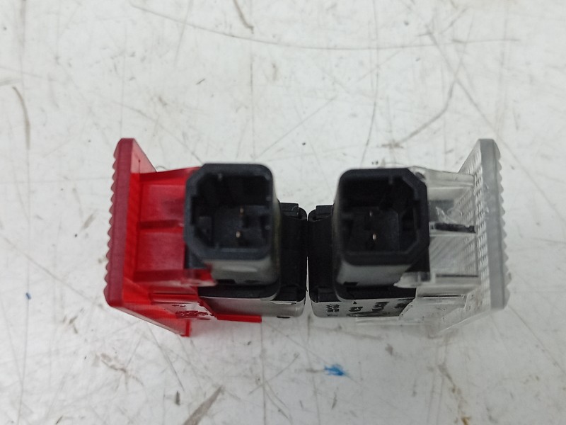 Recambio de luz interior para maserati ghibli iii (m157) 3.0 s q4 referencia OEM IAM  0700800 