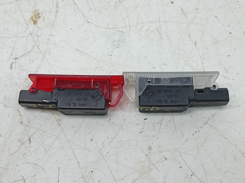 Recambio de luz interior para maserati ghibli iii (m157) 3.0 s q4 referencia OEM IAM  0700800 