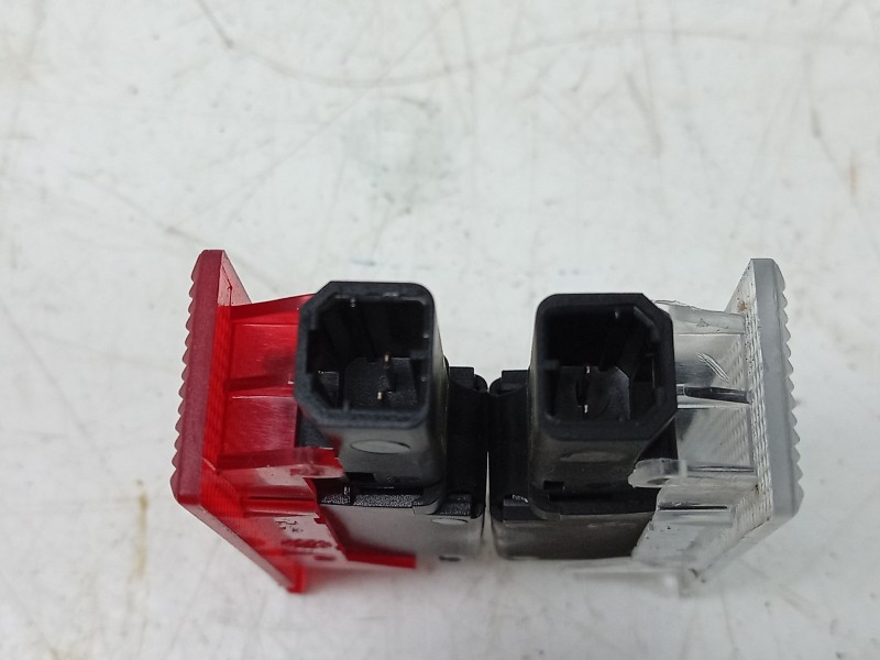 Recambio de luz interior para maserati ghibli iii (m157) 3.0 s q4 referencia OEM IAM  0700800 
