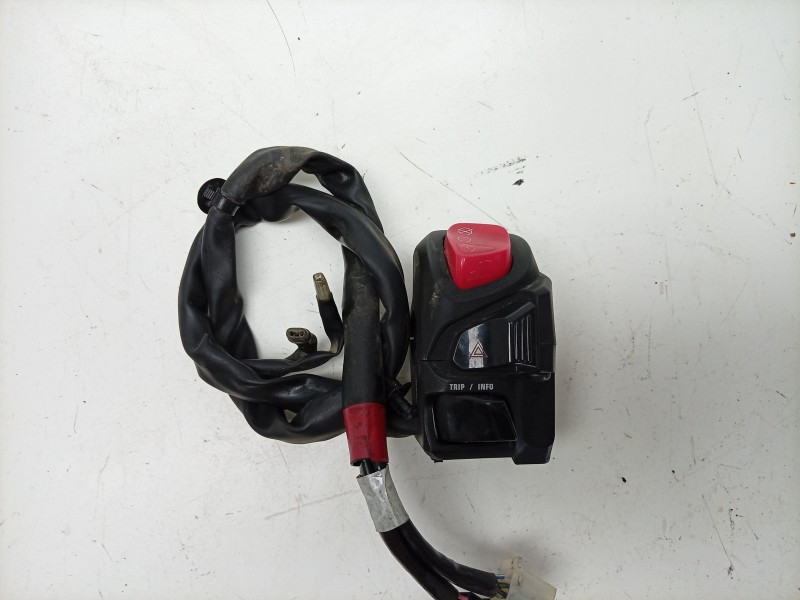 Recambio de piña luces derecha para yamaha x-max x-max 400 (sh11) referencia OEM IAM  B74H399731000 
