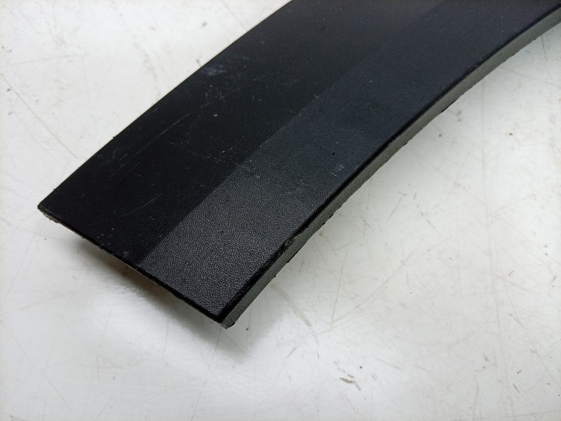 Recambio de aletin trasero izquierdo para renault 4 e-tech 120 referencia OEM IAM  767199870R 