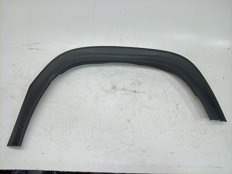 Recambio de aletin delantero derecho para renault 4 e-tech 120 referencia OEM IAM  638125736R 