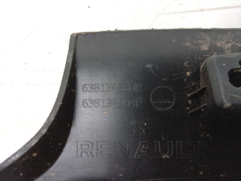 Recambio de aletin delantero izquierdo para renault 4 e-tech 120 referencia OEM IAM  638134880R 