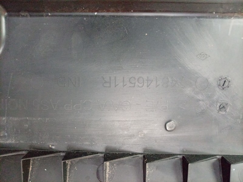 Recambio de cubrecarter para renault 4 e-tech 120 referencia OEM IAM   