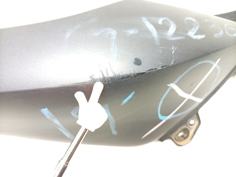 Recambio de moldura para yamaha x-max x-max 400 (sh11) referencia OEM IAM  BL1F174100 