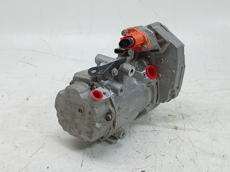 Recambio de compresor aire acondicionado para renault 4 e-tech 120 referencia OEM IAM 926006520R 926006520R 