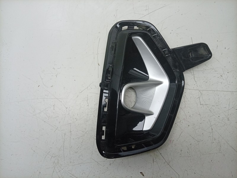 Recambio de rejilla paragolpes izquierda para kia stonic (yb) 1.0 t-gdi eco-dynamics+ referencia OEM IAM  86523H8HA0 