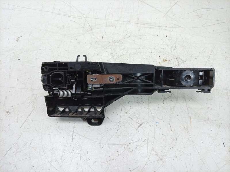 Recambio de maneta exterior trasera izquierda para renault 4 e-tech 120 referencia OEM IAM  806068654R 
