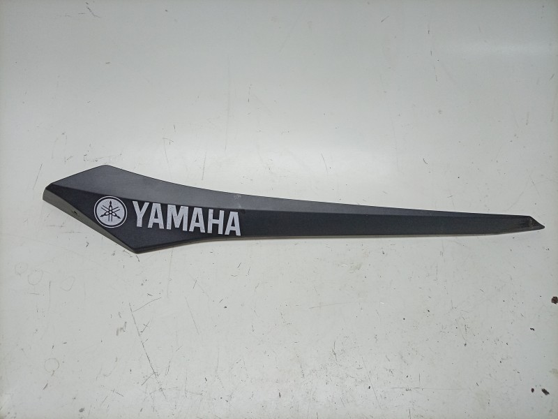 Recambio de moldura para yamaha x-max x-max 400 (sh11) referencia OEM IAM  BL1F171M00 