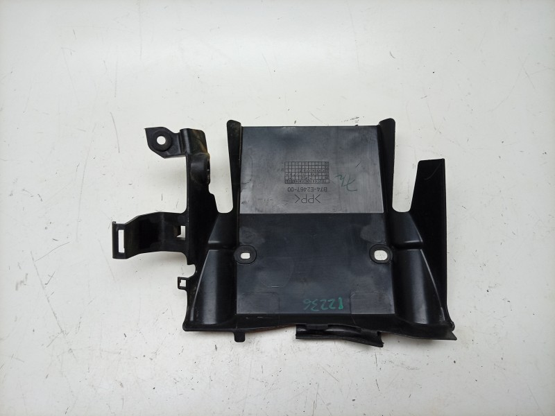 Recambio de moldura para yamaha x-max x-max 400 (sh11) referencia OEM IAM  B74E246700 