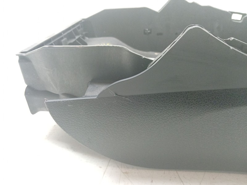 Recambio de apoyabrazos central para mercedes-benz cle cle 220d referencia OEM IAM  A2066809601 