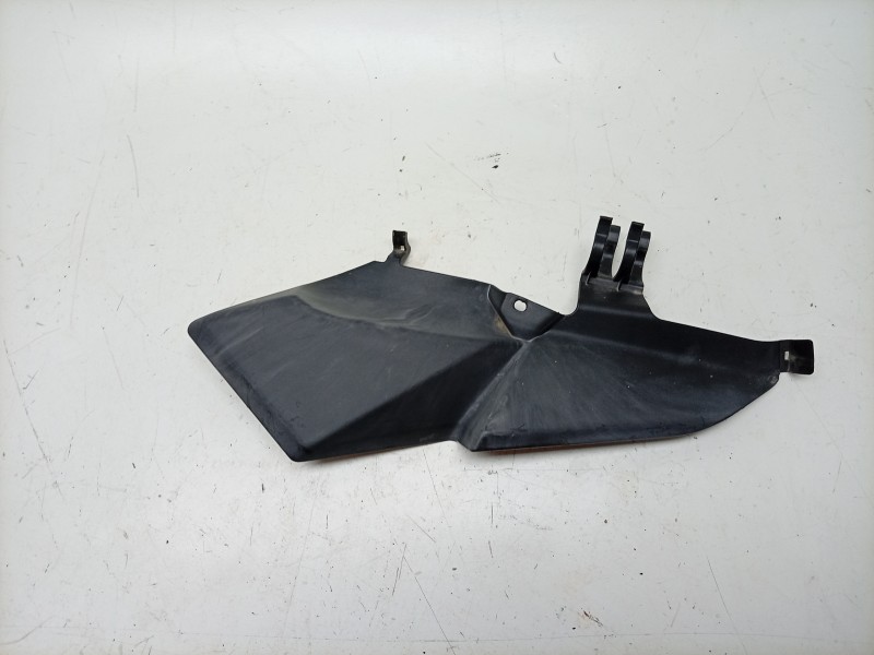 Recambio de moldura para yamaha x-max x-max 400 (sh11) referencia OEM IAM  BL1F172W00 