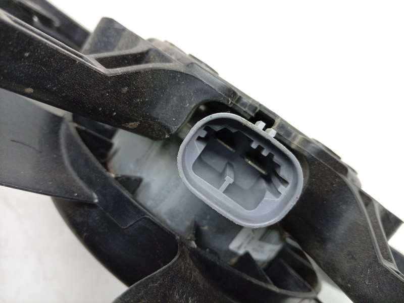 Recambio de electroventilador para dacia sandero iii 1.0 tce 90 eco-g referencia OEM IAM 214813070R 214813070R 