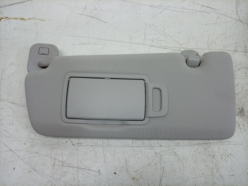Recambio de parasol izquierdo para dacia sandero iii 1.0 tce 90 eco-g referencia OEM IAM  964016722R 