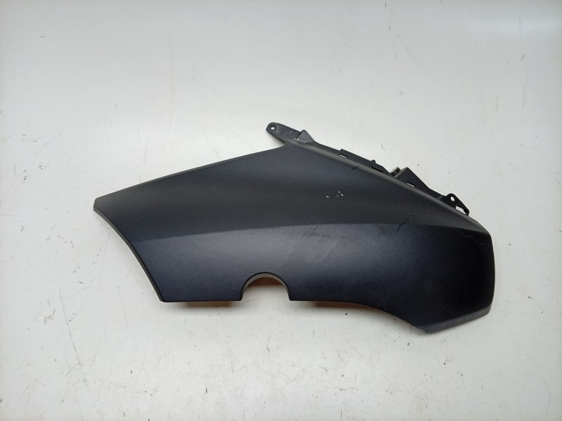 Recambio de moldura para yamaha x-max x-max 400 (sh11) referencia OEM IAM  BL1F835100P6 