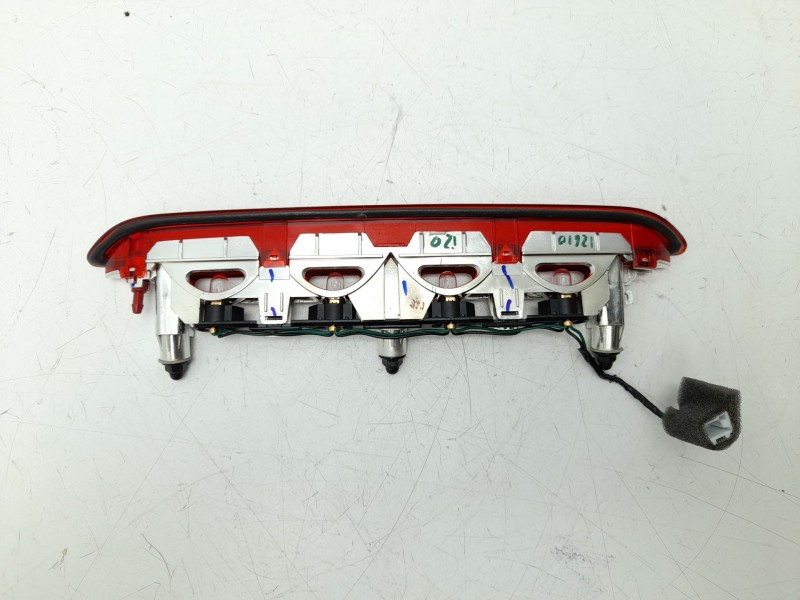 Recambio de luz central de freno para hyundai i20 iii (bc3, bi3) 1.0 t-gdi hybrid 48v referencia OEM IAM  92700Q0100 