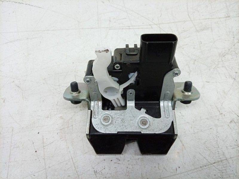Recambio de cerradura maletero / porton para kia sportage (nq5) drive referencia OEM IAM  81800P2000 