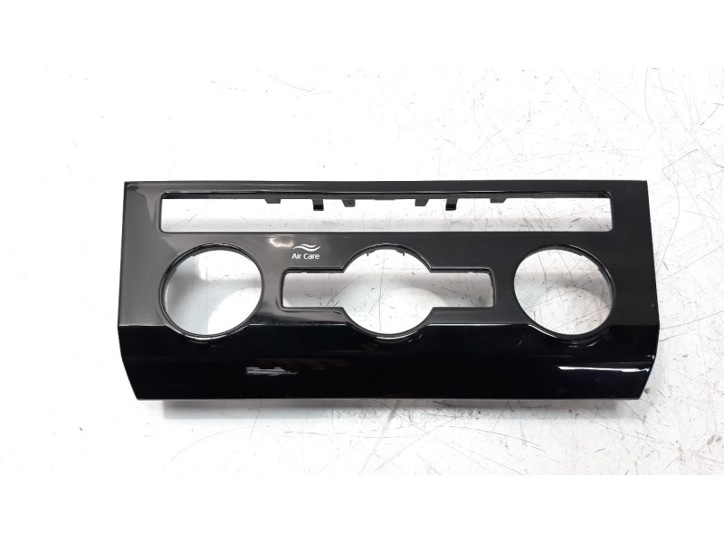 Recambio de moldura para skoda superb combi (3v5) 2.0 tdi referencia OEM IAM 3V0820075B  