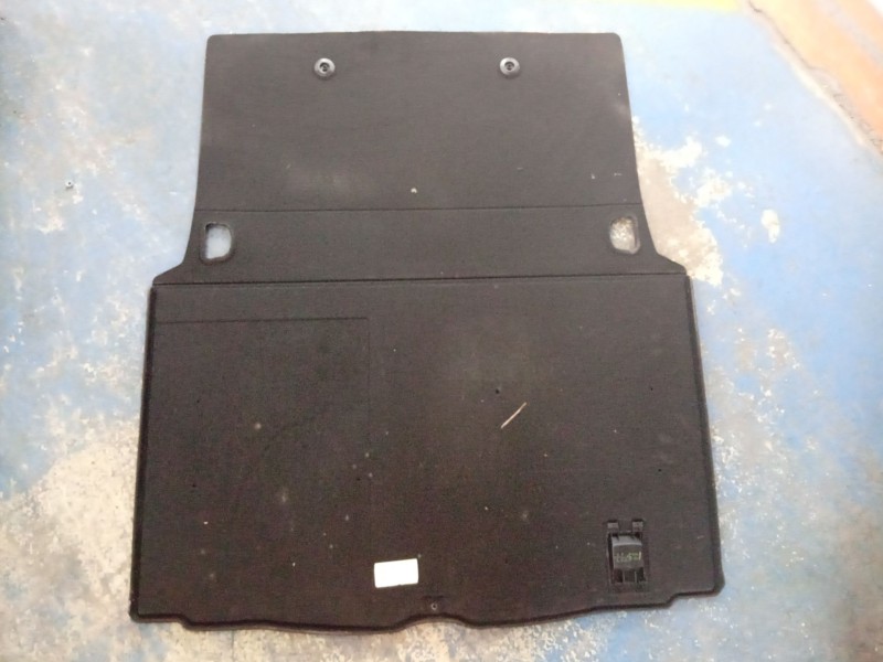Recambio de alfombra maletero para maserati ghibli iii (m157) 3.0 s q4 referencia OEM IAM  670040426 