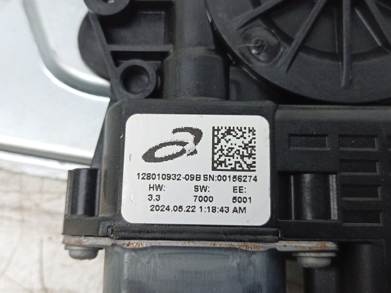 Recambio de elevalunas delantero izquierdo para dacia sandero iii 1.0 tce 90 eco-g referencia OEM IAM  807218548R 